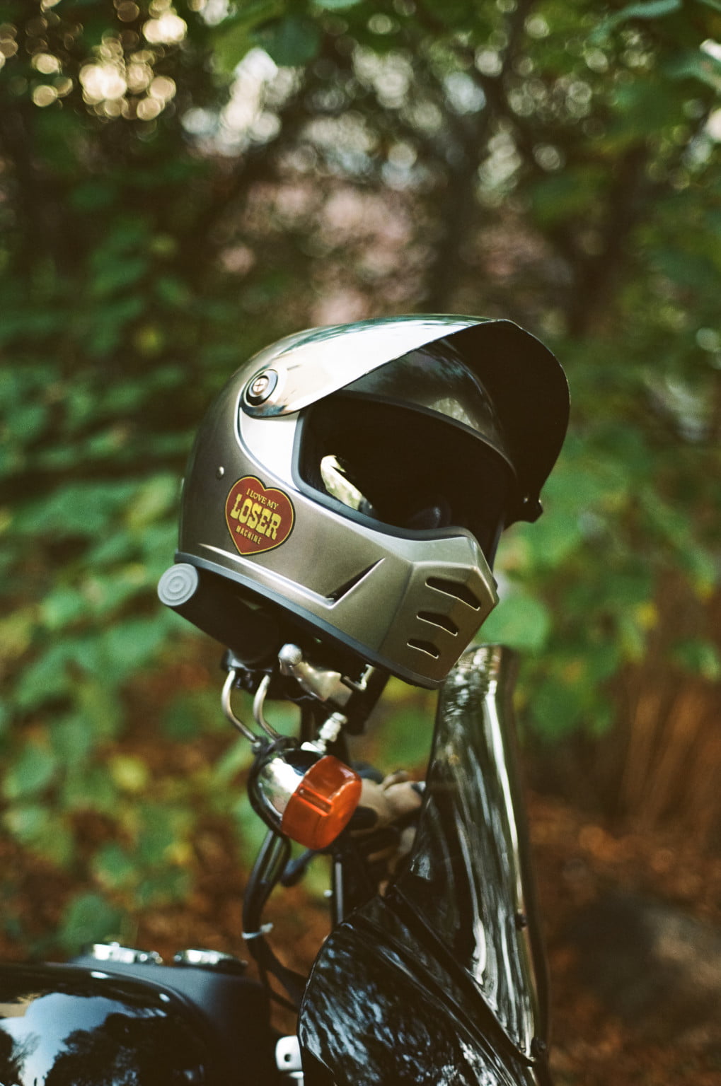 SVÆN.IO Analoges Motorrad-Shooting mit Jonas und seiner Harley Davidson
